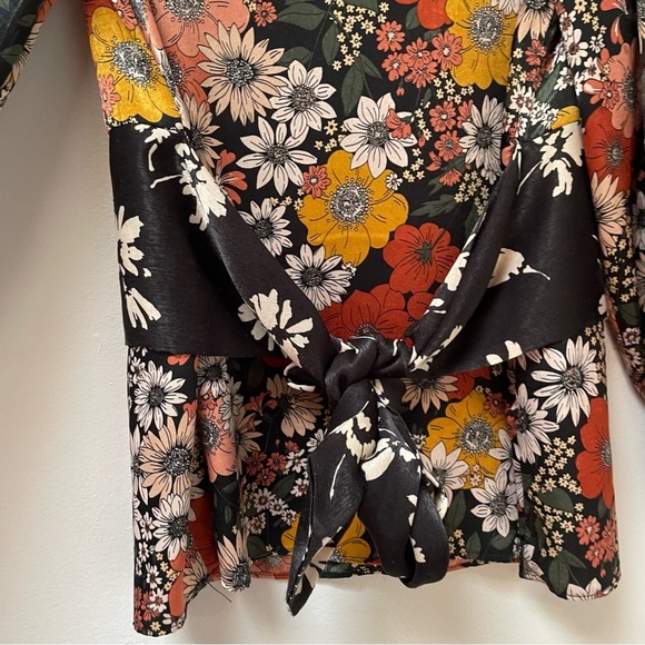 Zara Basic Floral Long Sleeve Front Tie Blouse Size S - Picture 5 of 10